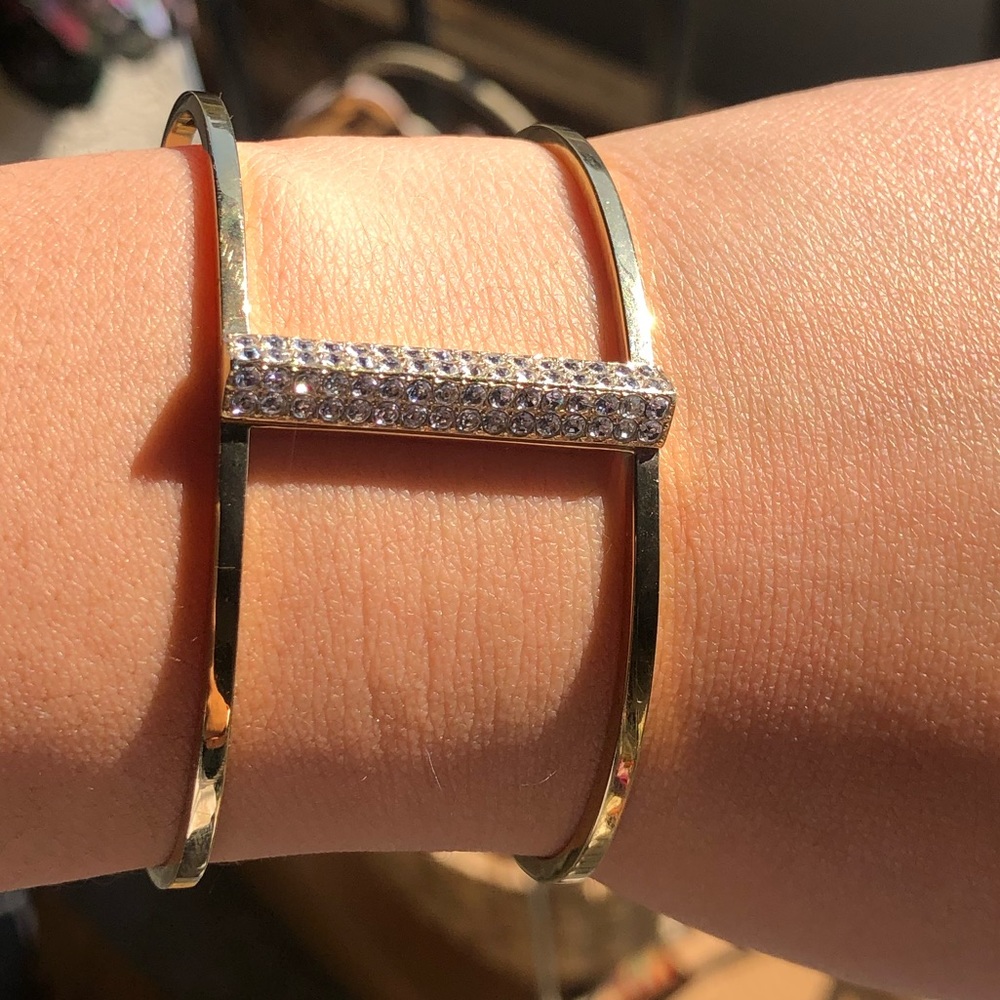 Henri Bendel color golf cuff